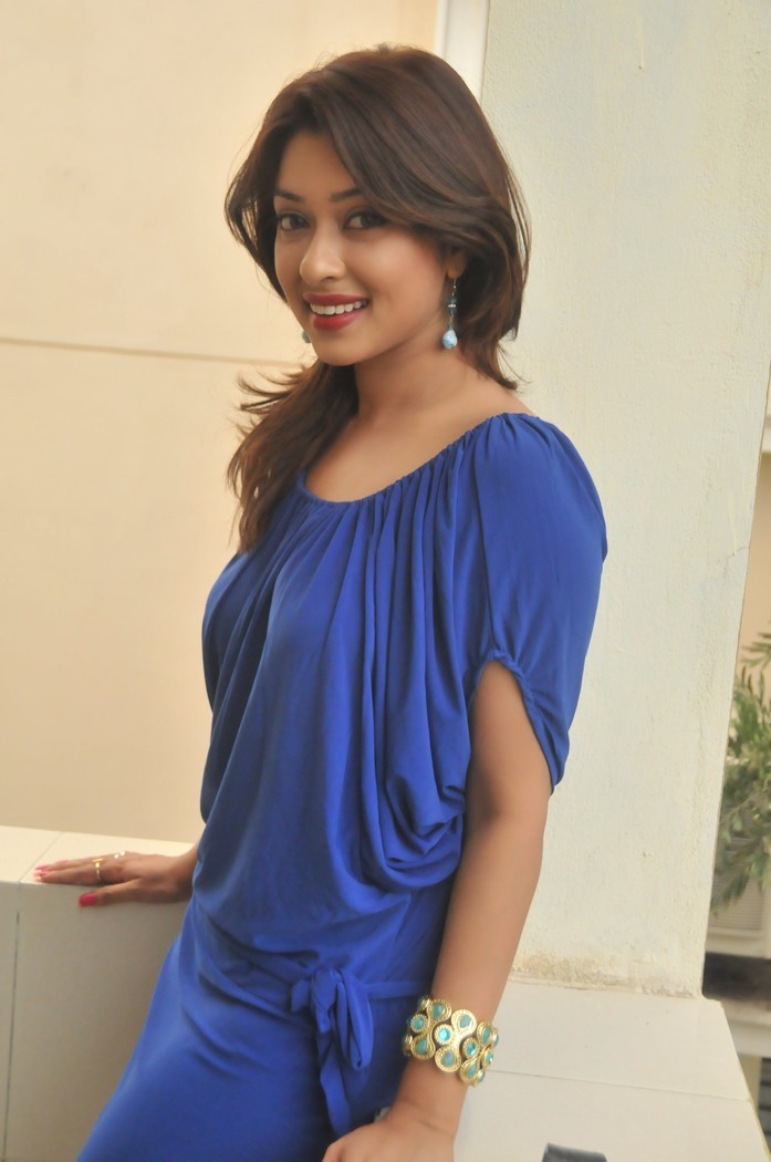 Payal Ghosh hot in Mini Blue dress - Photos | Picture 102724
